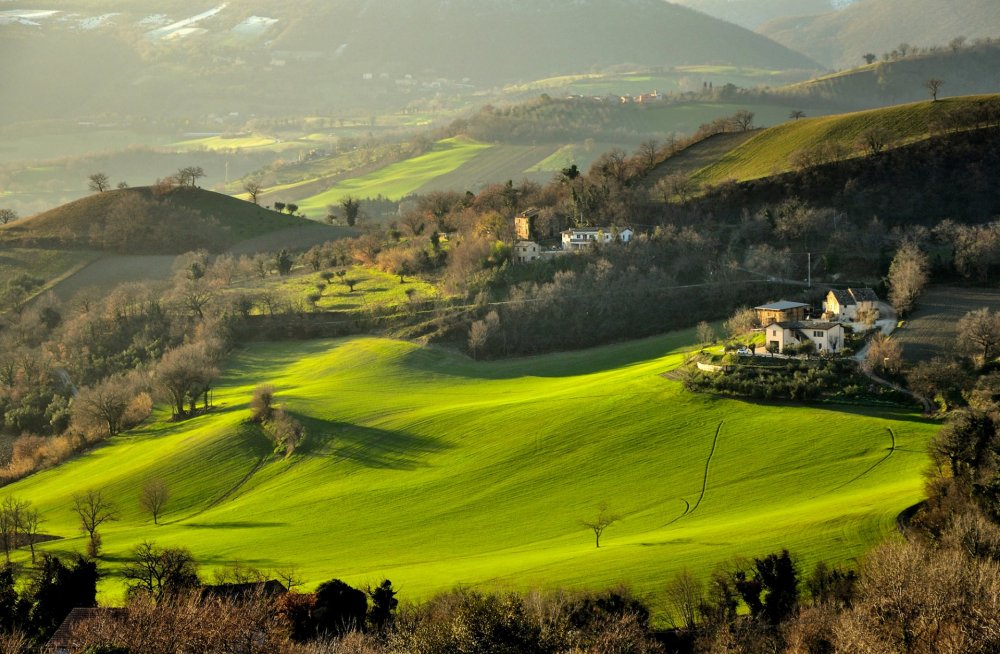 Италия холмы домики Тоскана