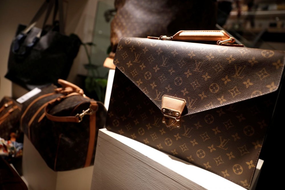 Louis Vuitton за $4200