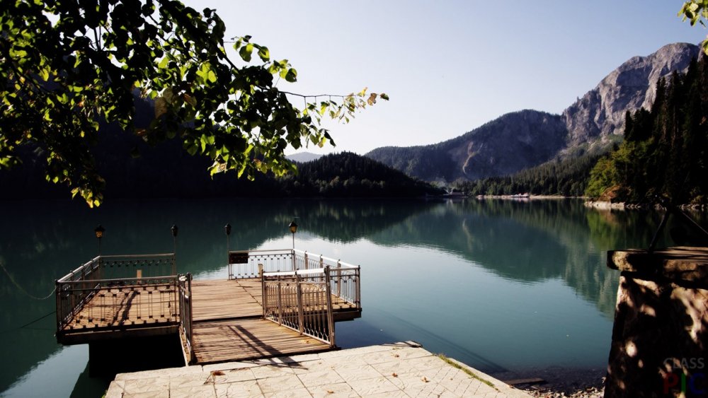 Озеро Рица Абхазия летом
