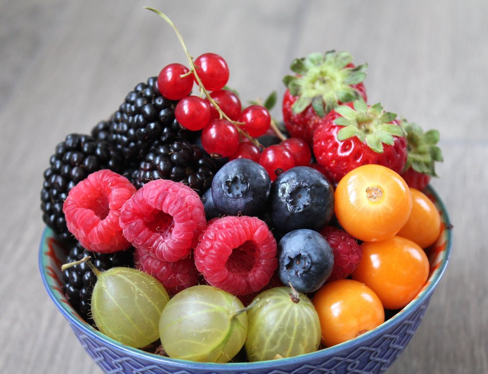 Еда фрукты
