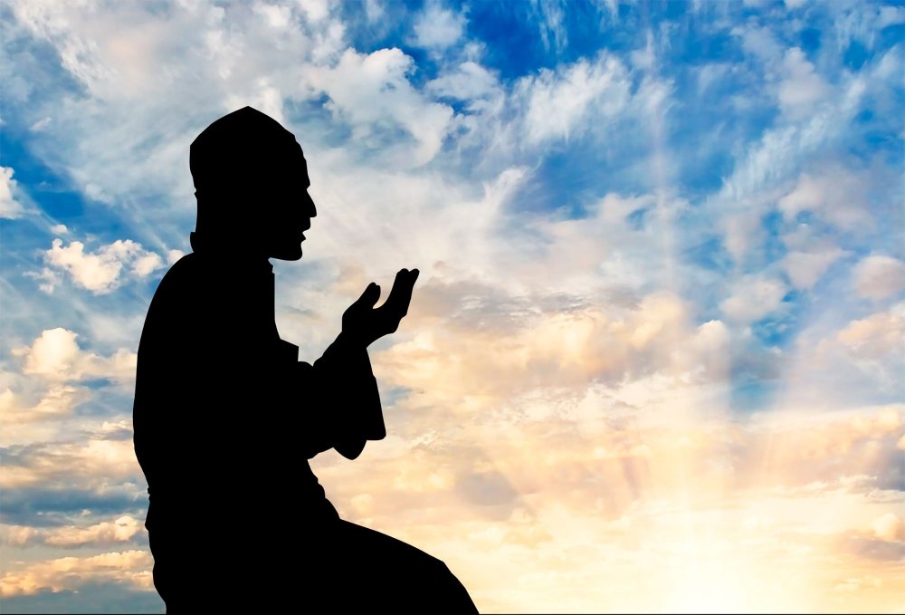 Молящийся человек Ислам