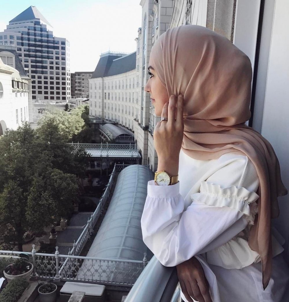 Диляра Озкан в хиджабе