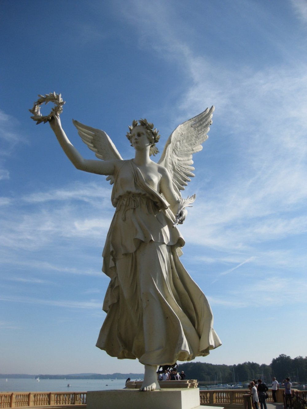 Скульптура ангела известная