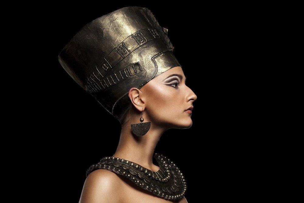 Нефертити царица Клеопатра