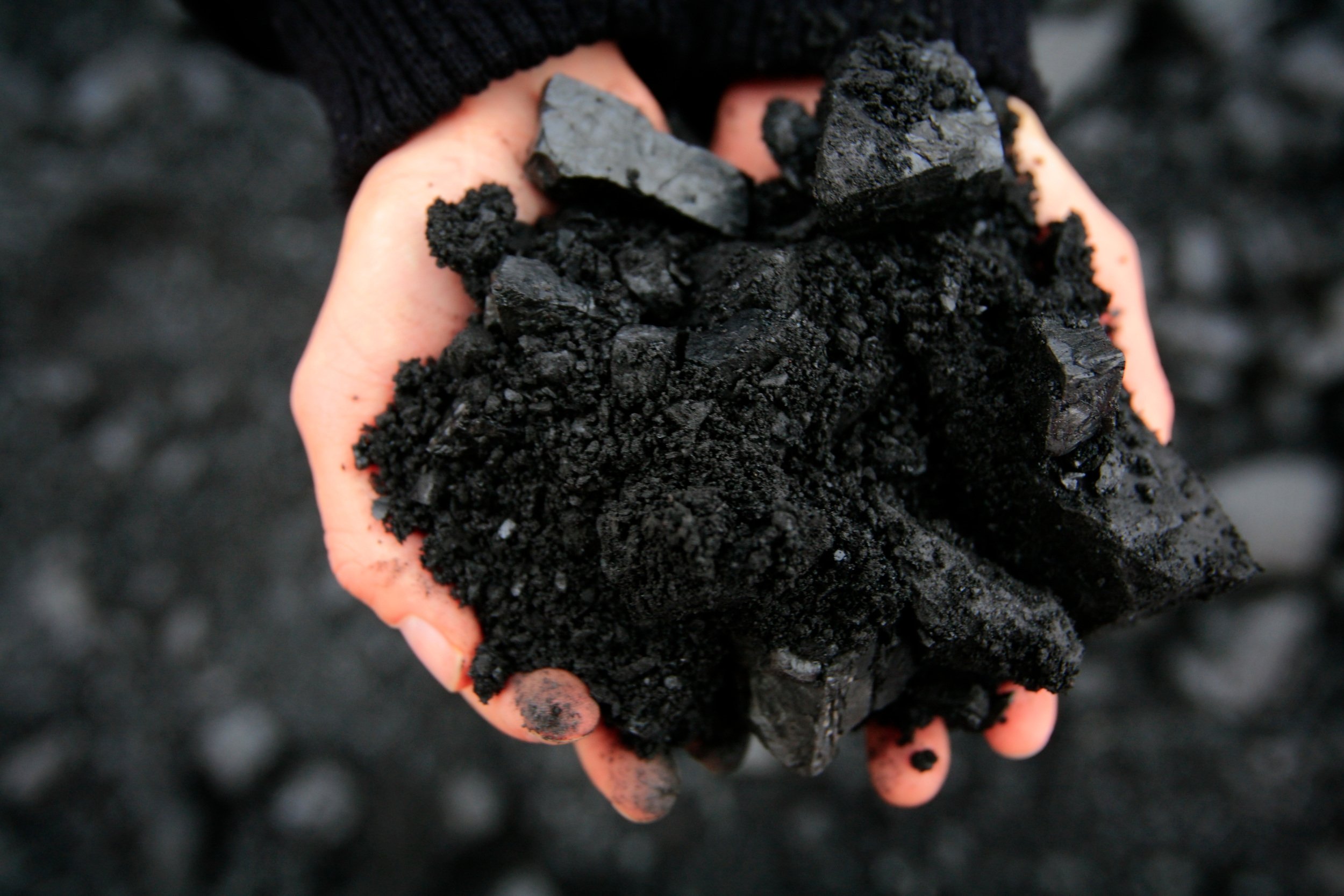 Газ горючее полезное ископаемое. Каменный уголь. Природный уголь. Красивый уголь. Битуминозный каменный уголь.