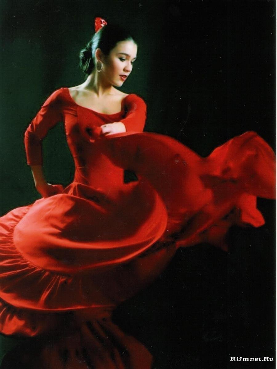 Танцорша фламенко