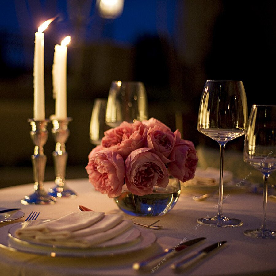 Романтический ужин при свечах