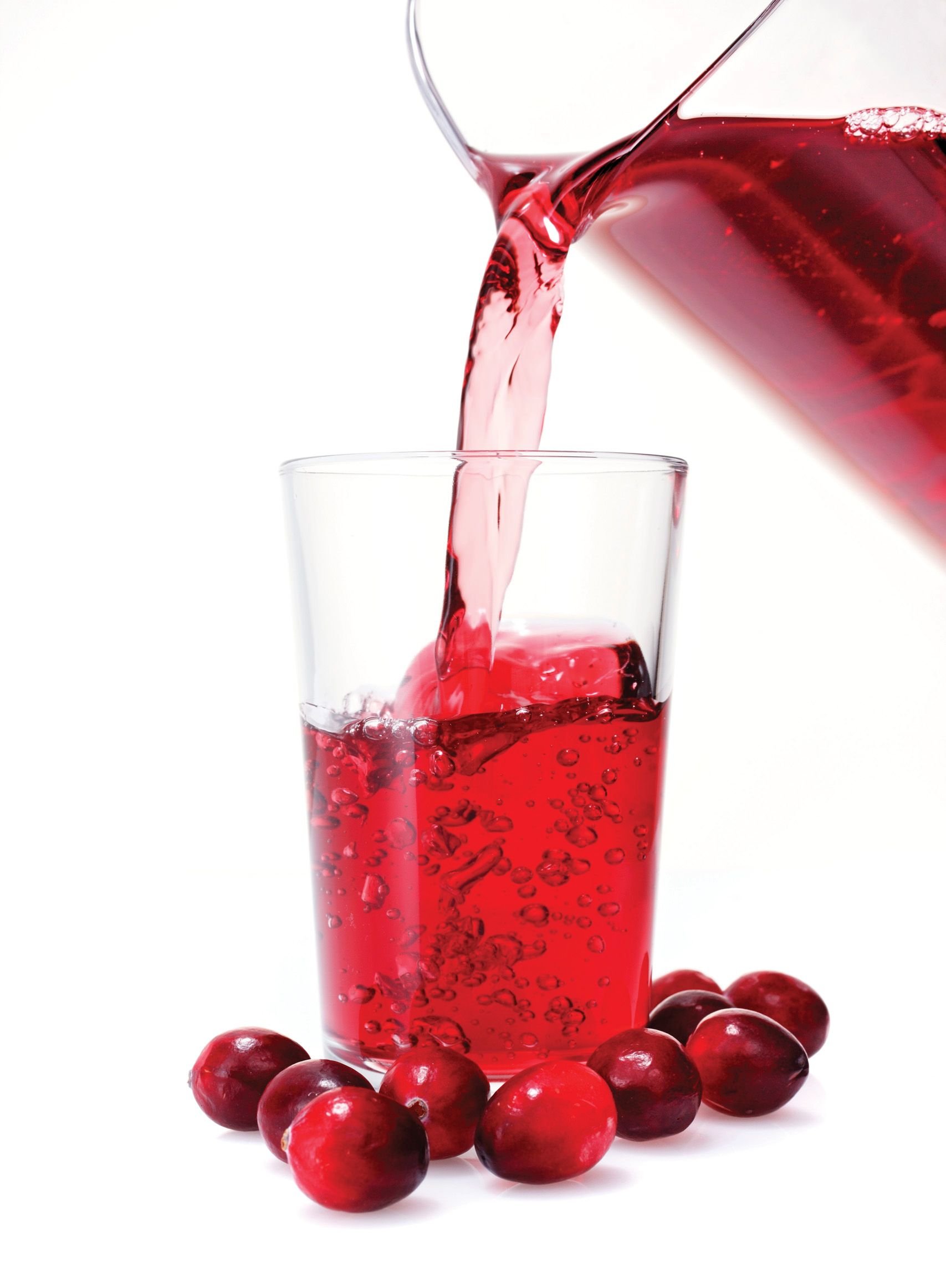 Вишнево виноградный сок. Клюквенный морс в стакане. Ягодный сок. Красный сок. Стакан вишневого сока.