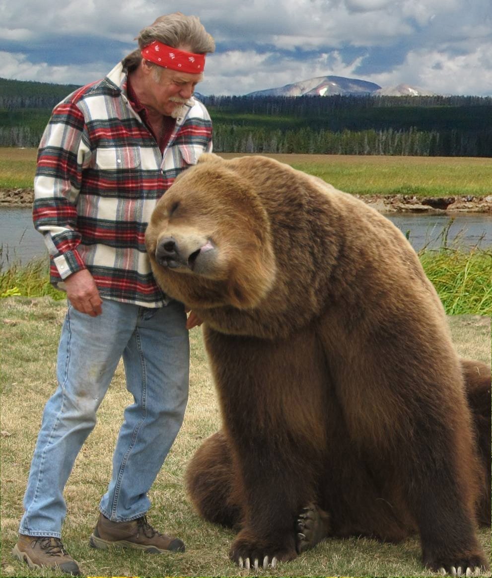 Какие медведи крупнее. Бурый медведь Кадьяк. Большой бурый медведь Кадьяк. Медведь Кадьяк самый большой в мире. Медведь Кадьяк барт.