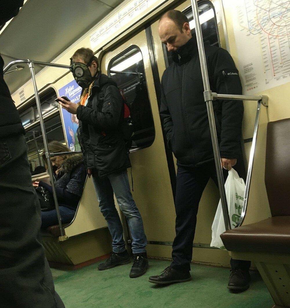 Фрики в Московском метро