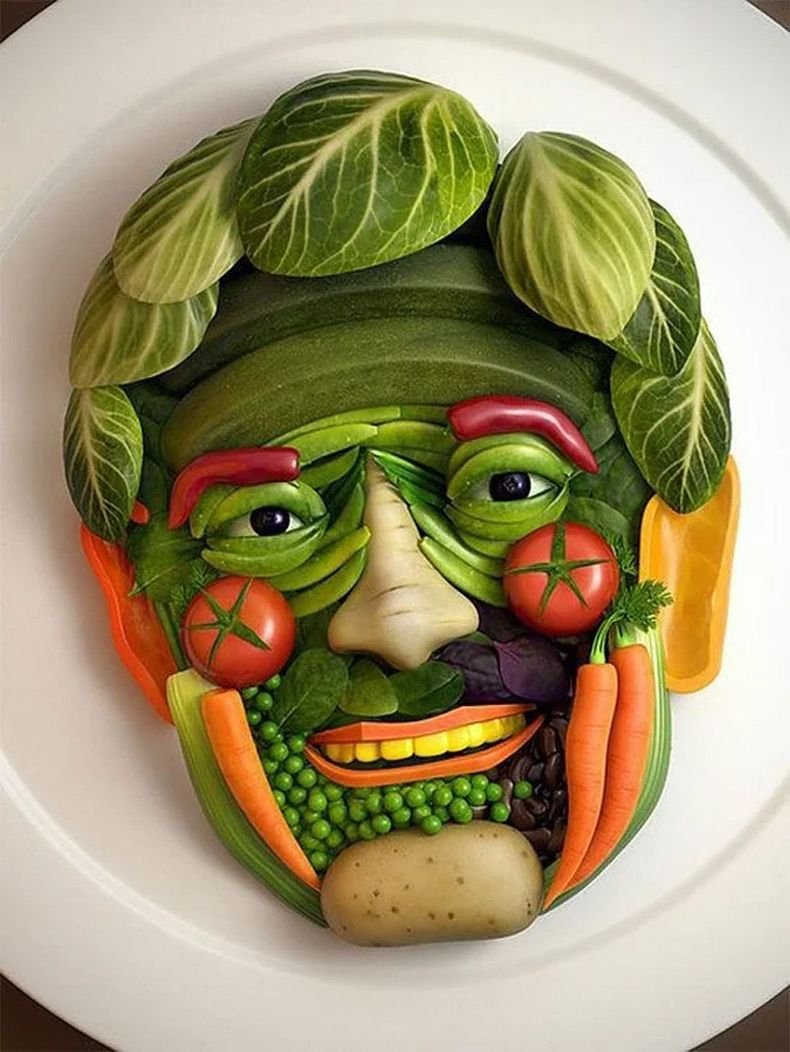 Лицо из овощей и фруктов