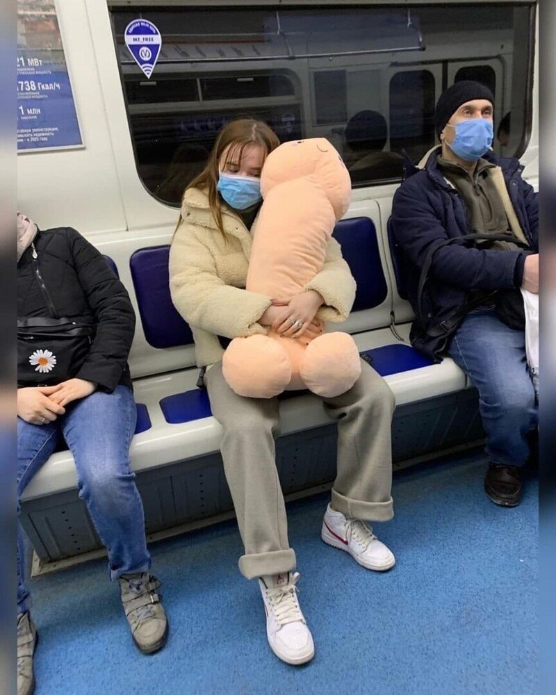Смешные люди в Московском метро