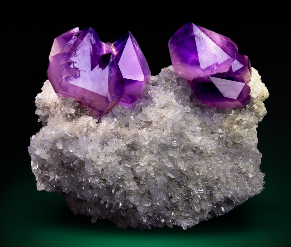 Халькантит форма кристалла