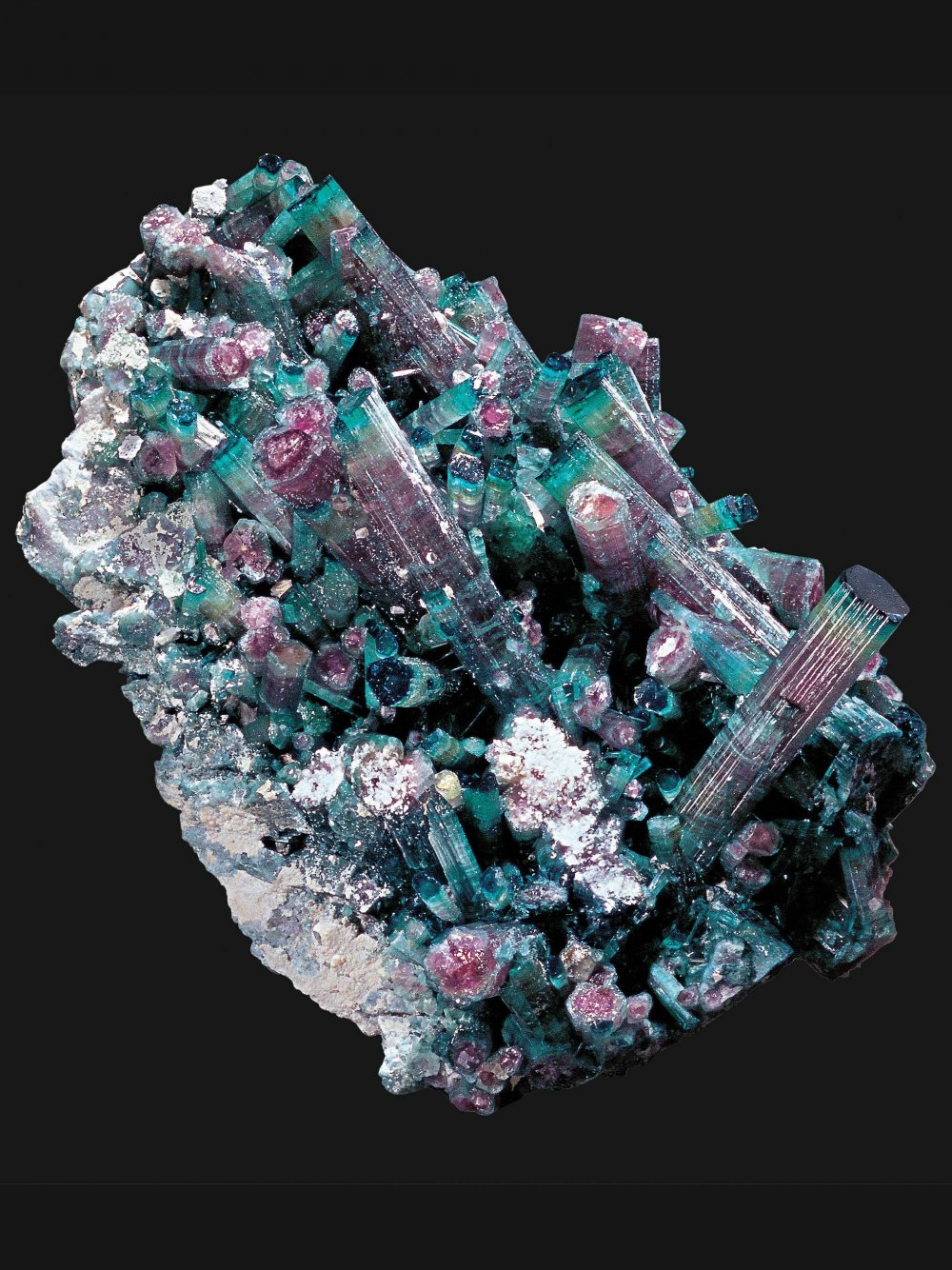 Минерал камень Титаниум кварц