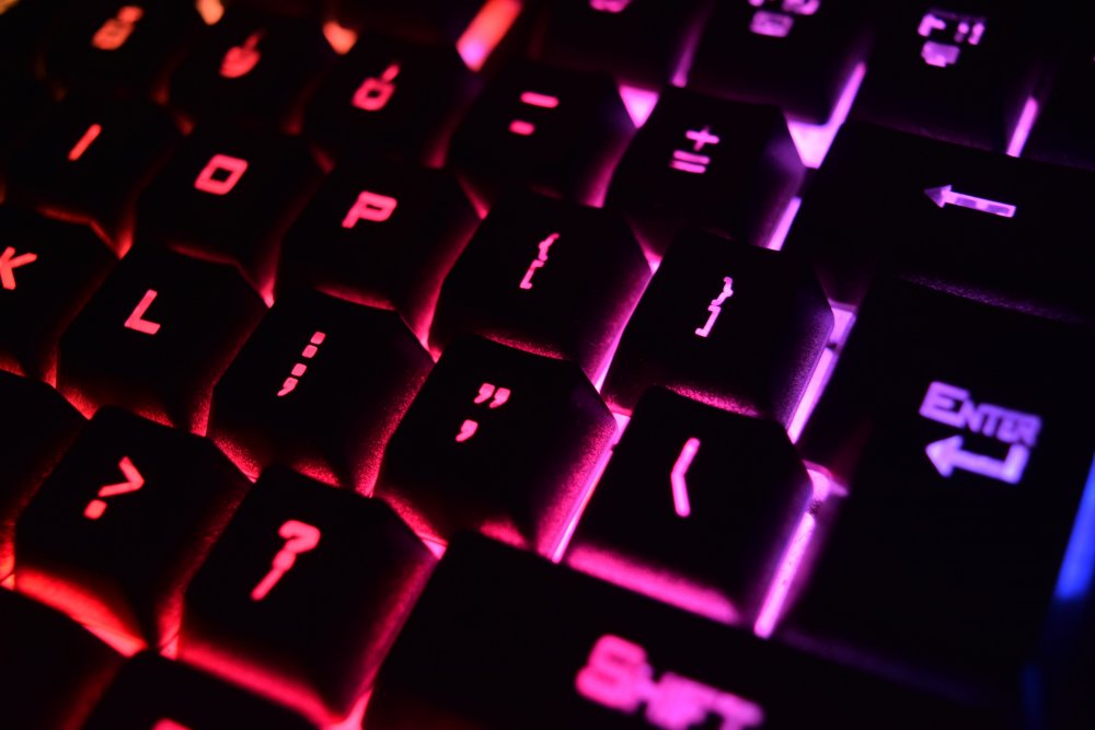 Светящиеся клавиатура и мышка