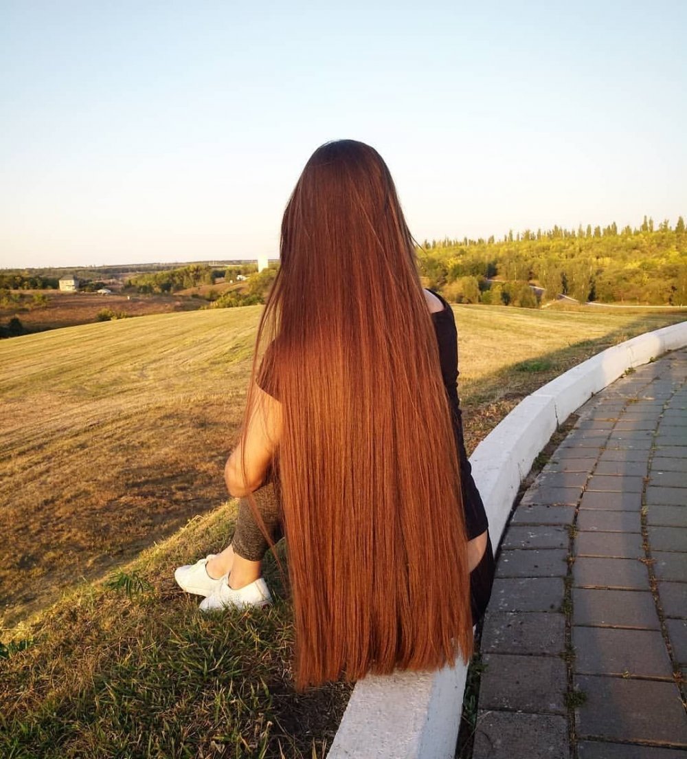 Длинные волосы со спины