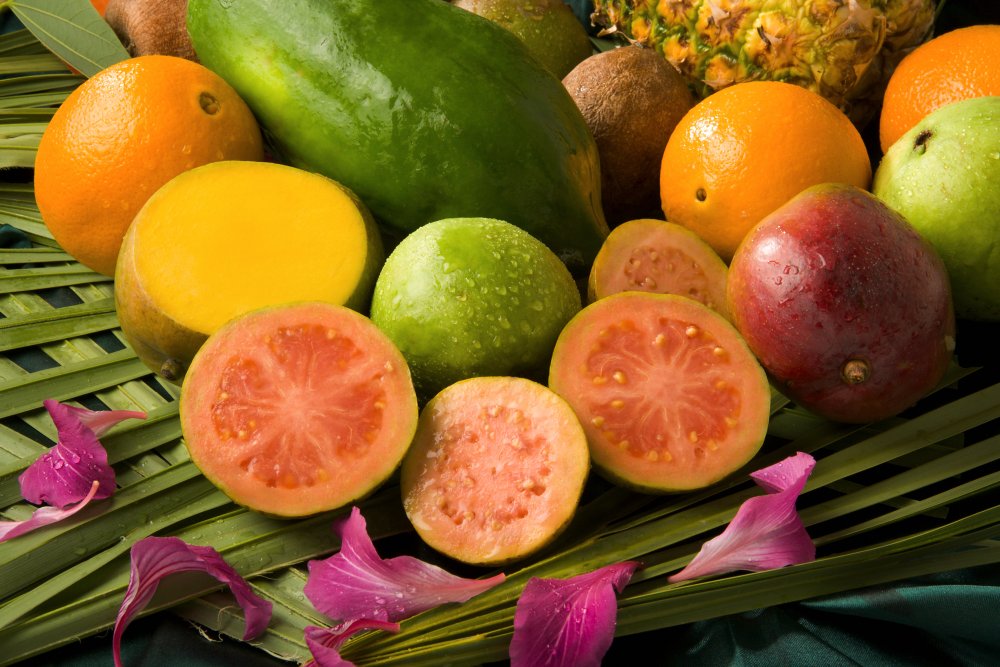 Сочные тропические фрукты