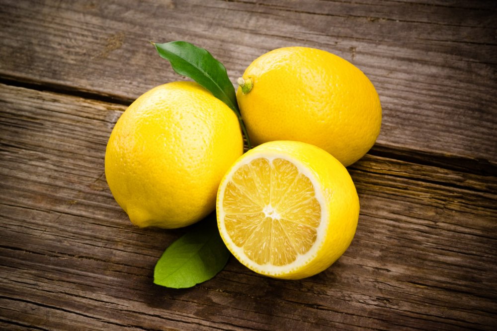 Лимон фрукт