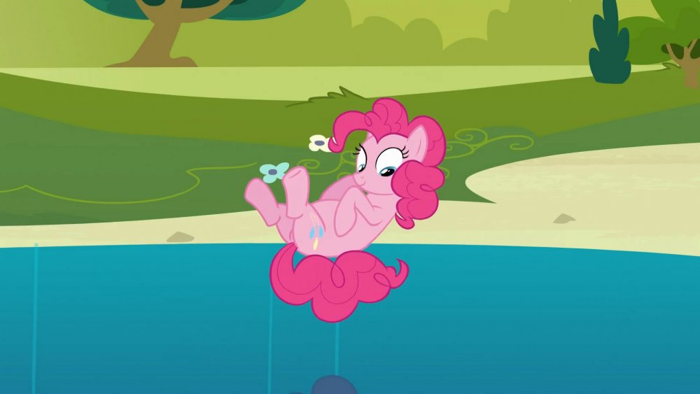 Пони Пинки Пай прыгает