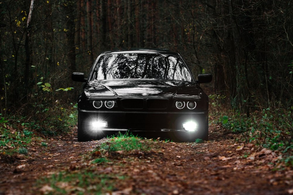 BMW e30 Tuning Black
