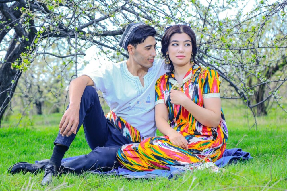 Таджикские пары