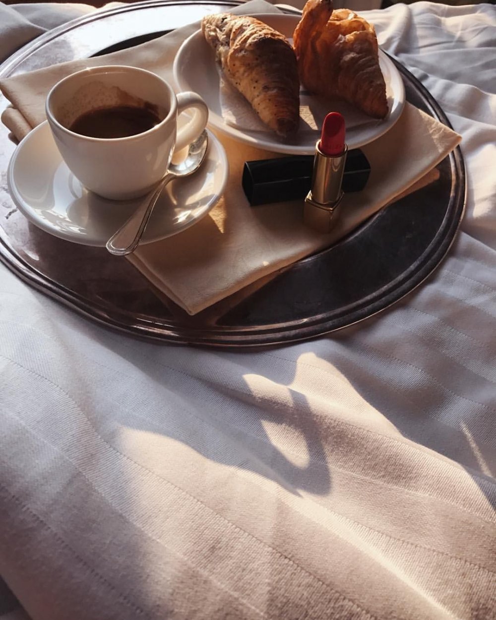 Романтичный завтрак в постель