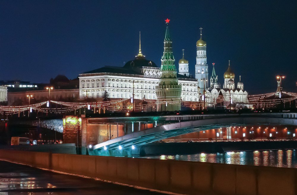 Спасской башне Московского Кремля