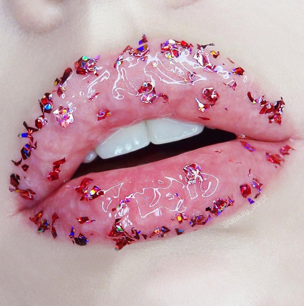 Красивые губы Эстетика