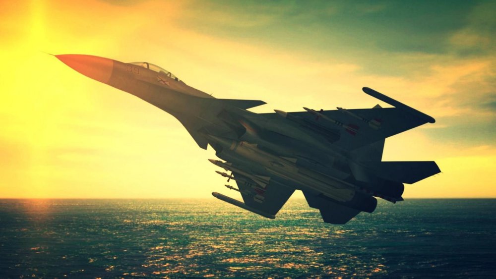 Военный самолет на закате
