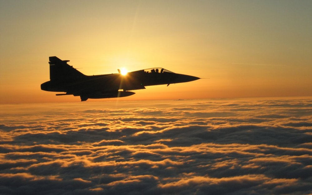 F 18 super Hornet на закате