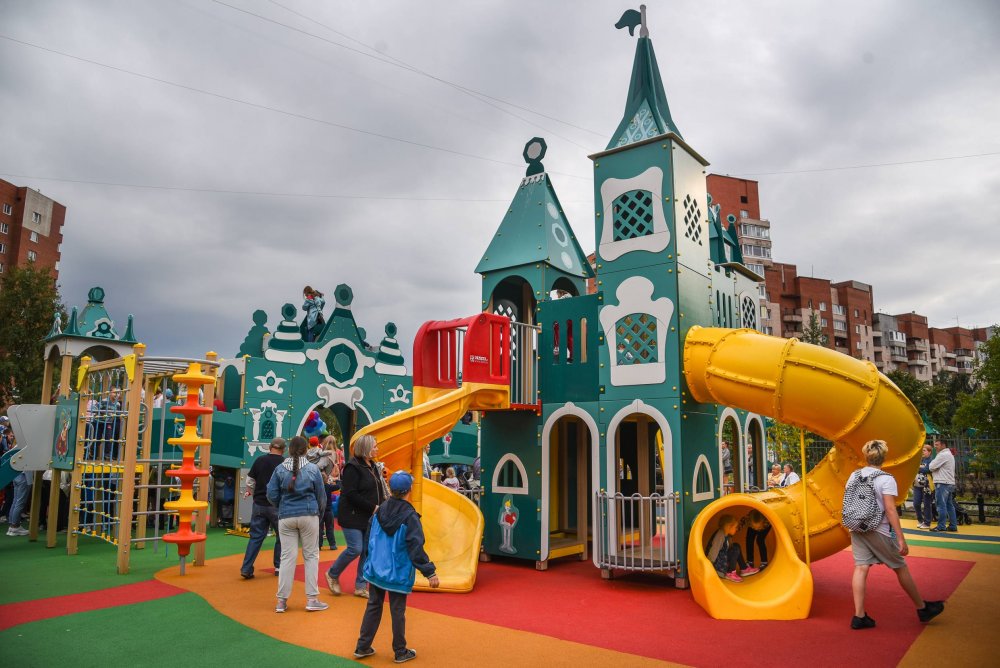 Детская площадка в Кронштадте новая