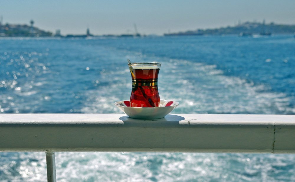 Чаепитие с видом на море