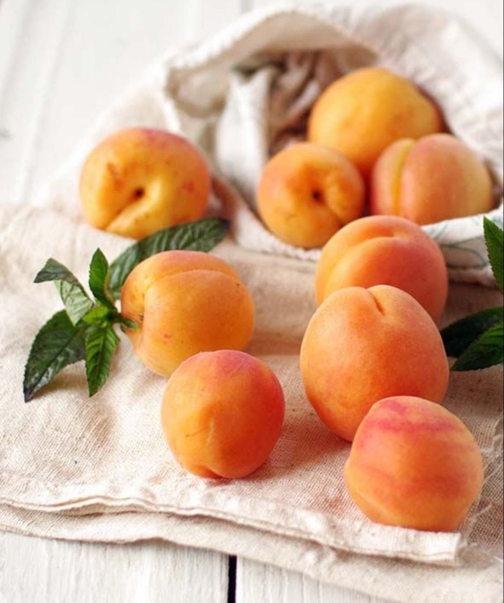 Персик манго