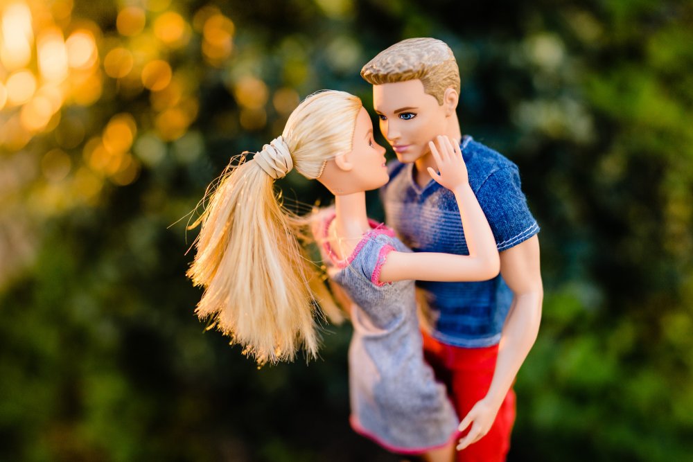 Барби и Кен любовь