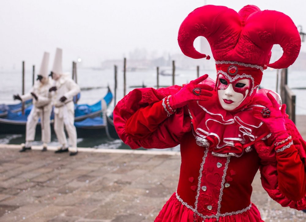 Венецианский карнавал Арлекин
