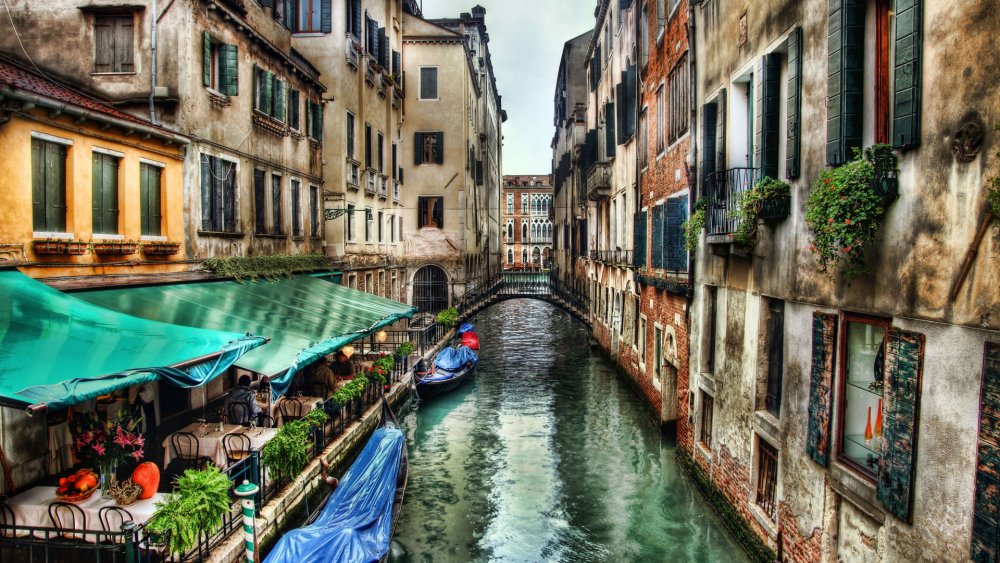 Венеция улочки каналы
