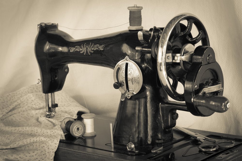 Винтажная швейная машина