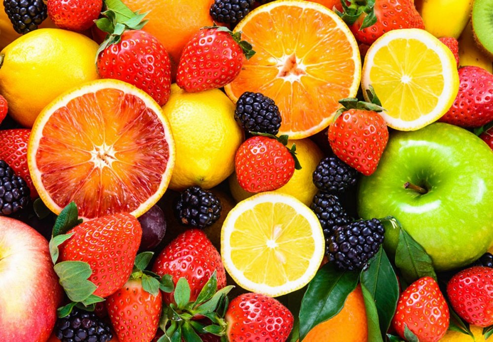 Красивые яркие фрукты