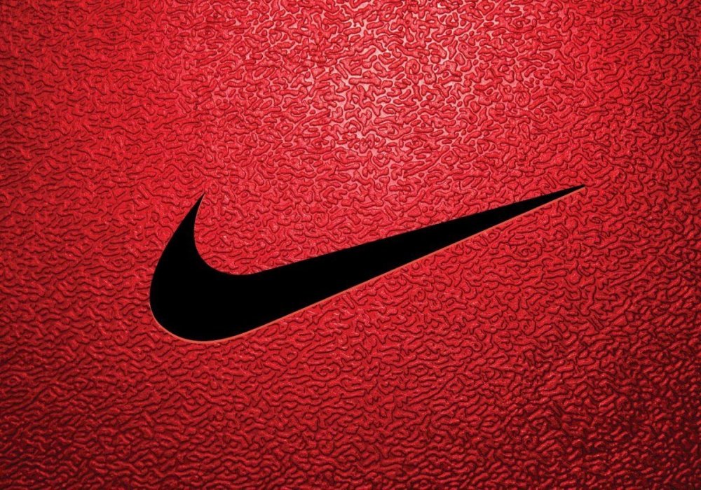 Nike надпись