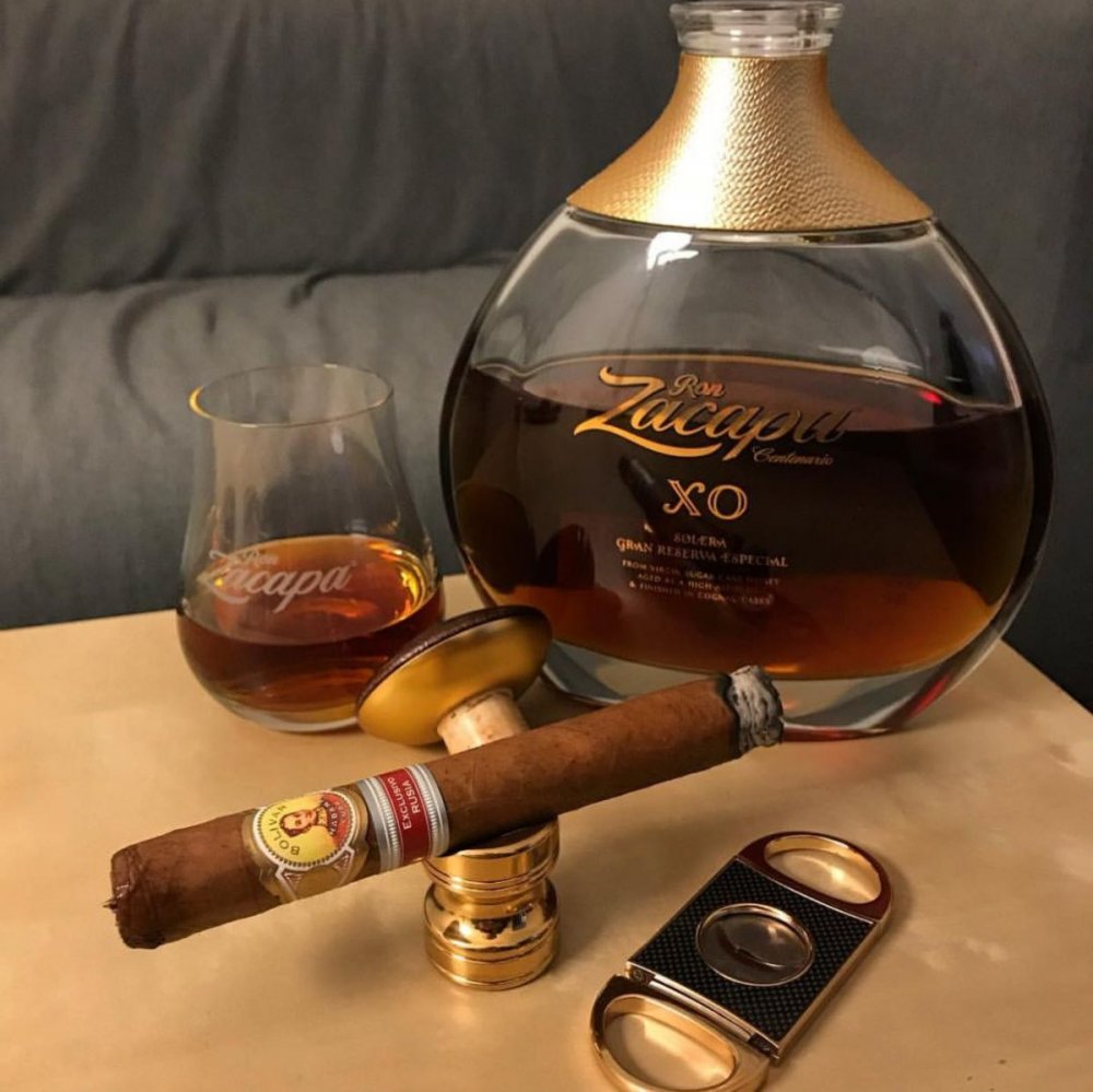 Кубинские сигары и виски