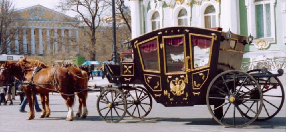 Карета с лошадьми в Санкт-Петербурге 18 век