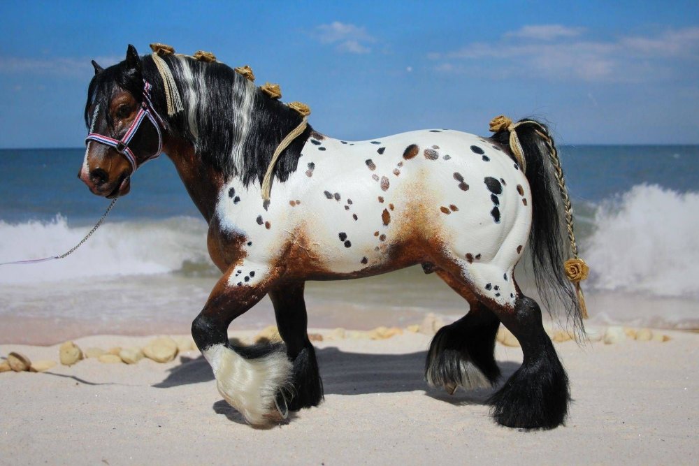 Голубая цыганская лошадь