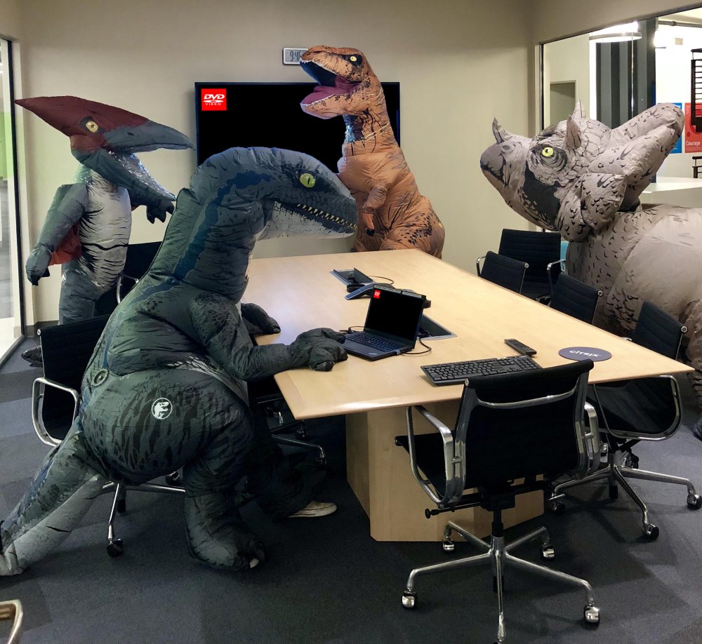 Динозавры в офисе