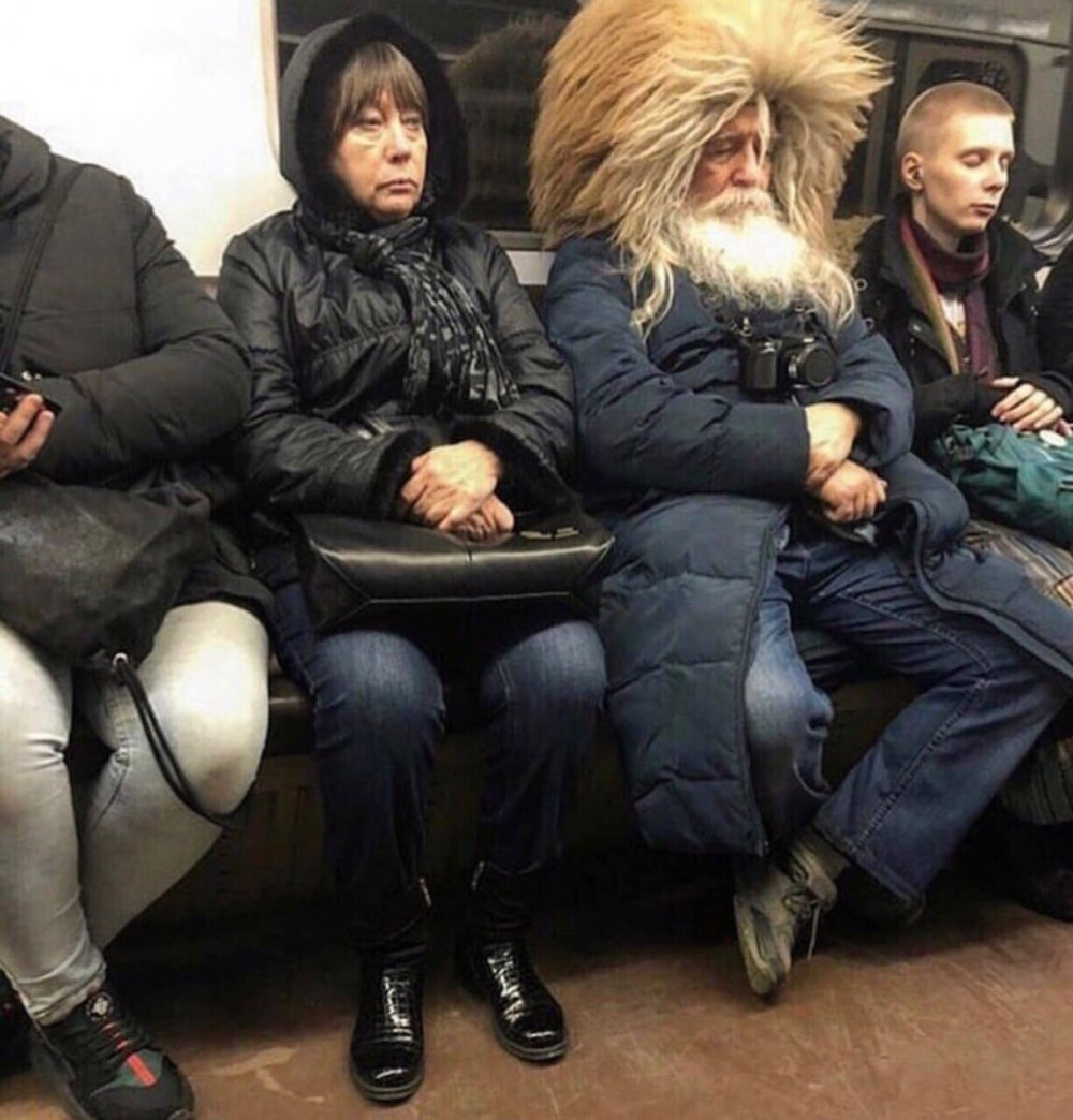 Чудаки в метро Московском