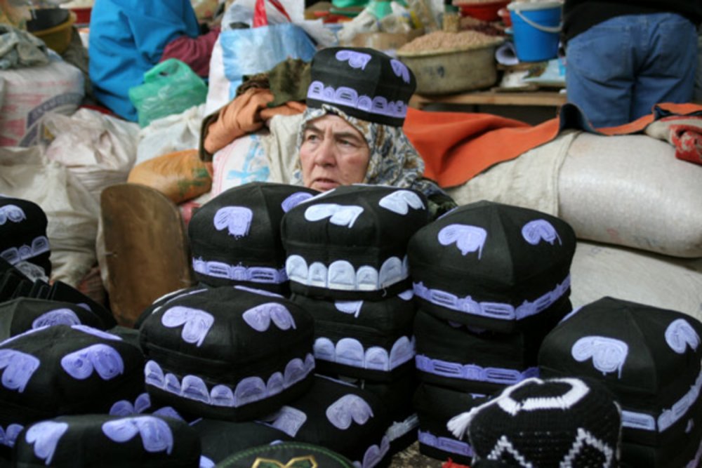 Таджикистан тюбетейка рынок
