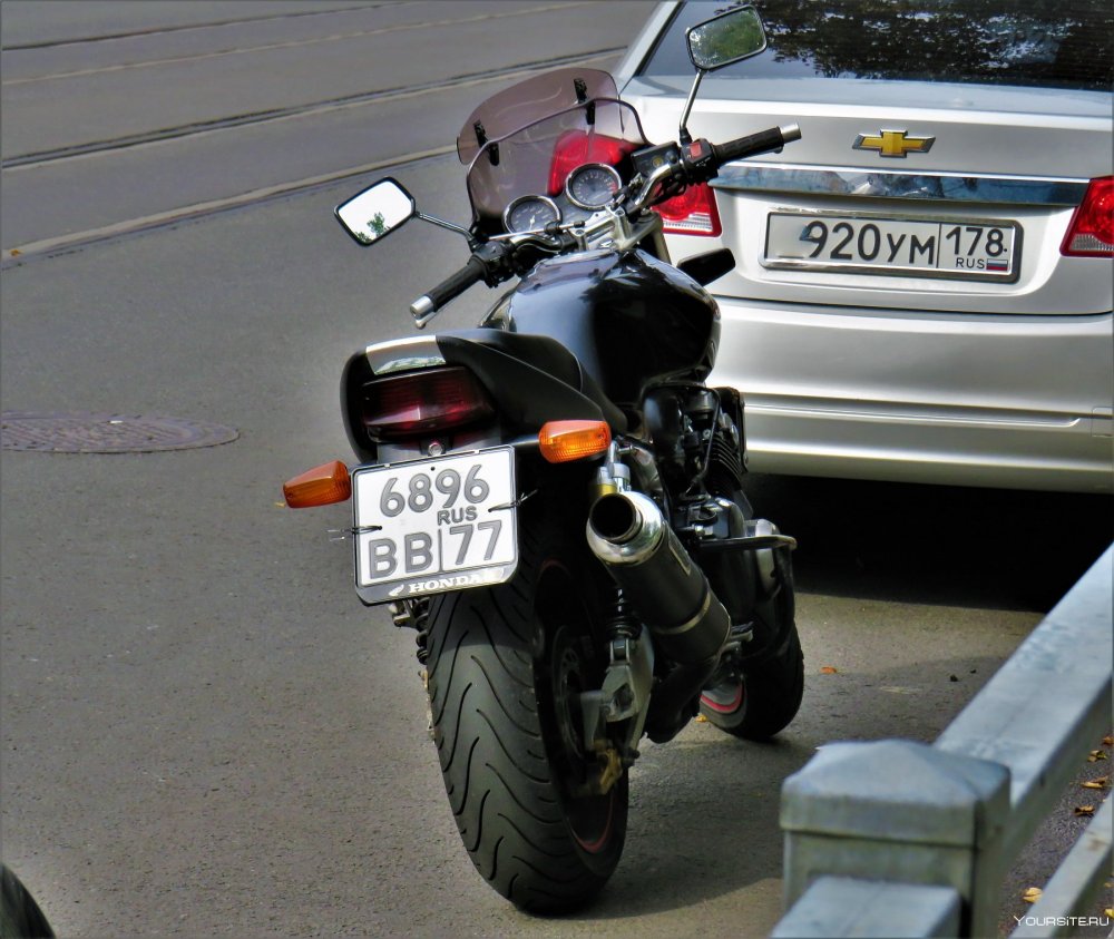 Honda CB 400 держатель номера