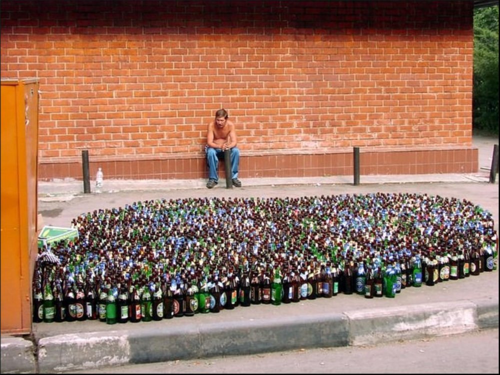 Много пустых бутылок