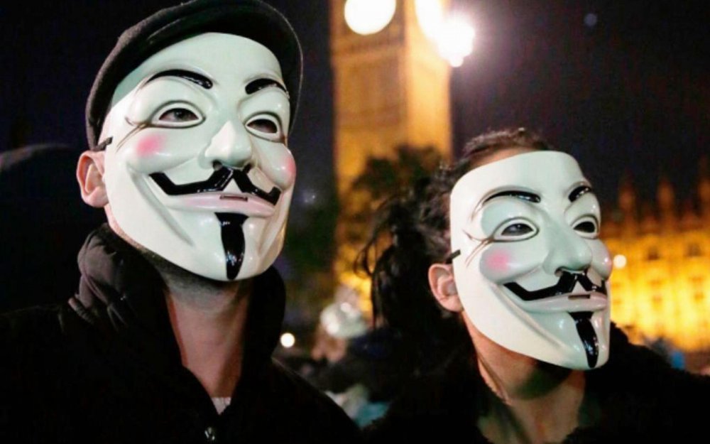 Анонимусы атакуют