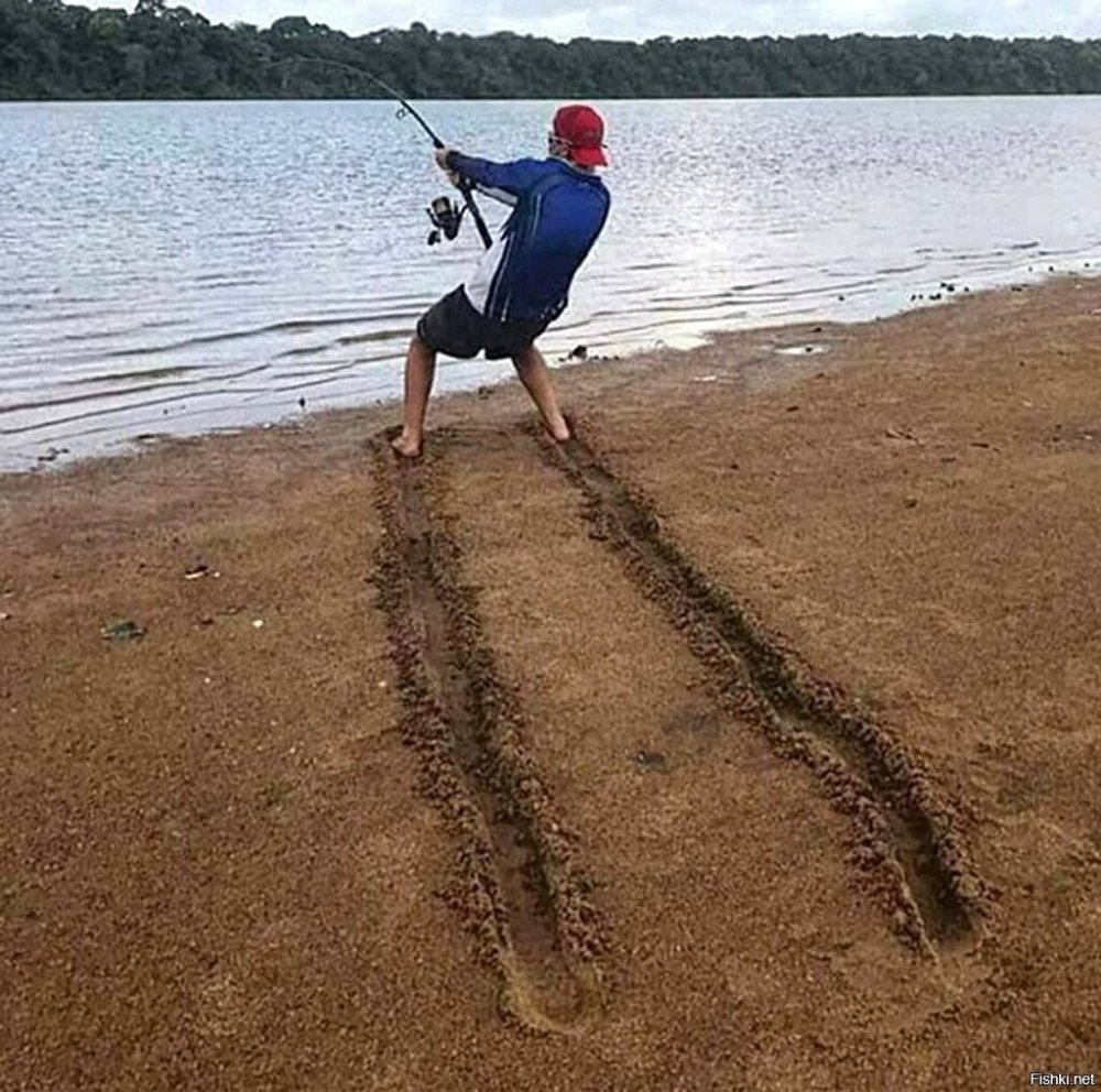 Мужик на рыбалке