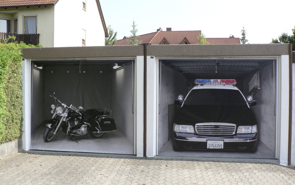 Необычные гаражные ворота